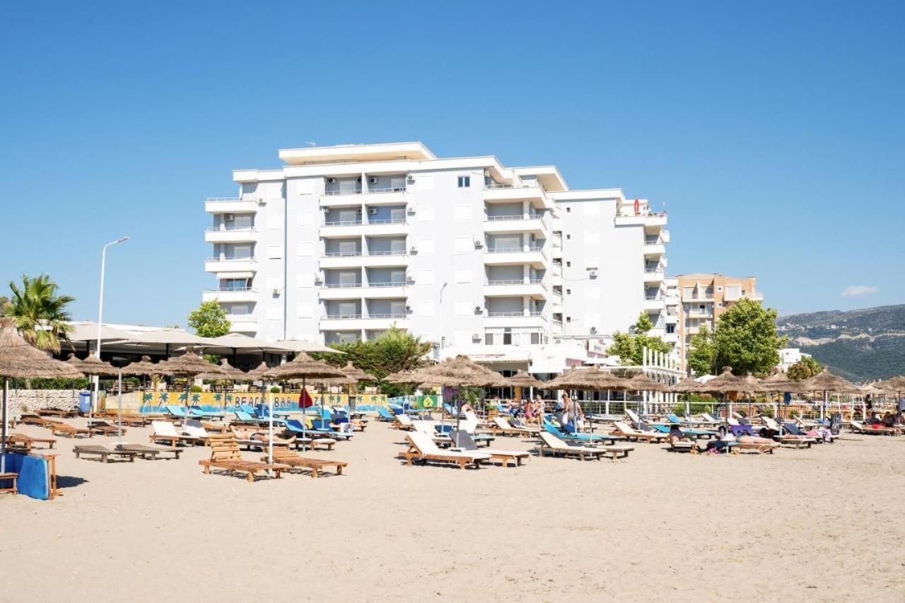 Trea Accomodations - On Private Beach With Sunbed & Umbrella Vlorë Exteriör bild